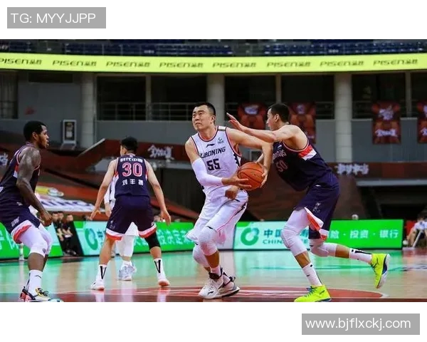 西安篮球队与深圳篮球队的较量分析与战术总结